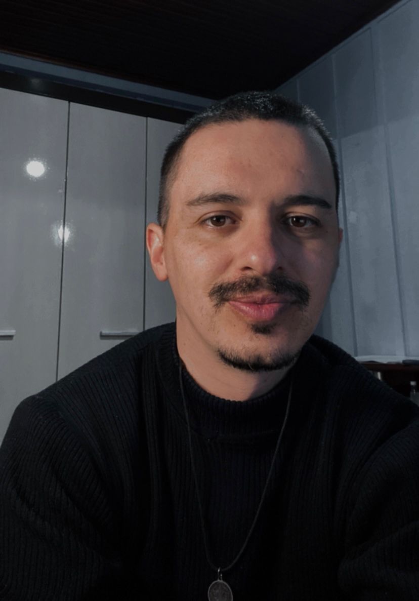 Andrio Robert Lecheta
